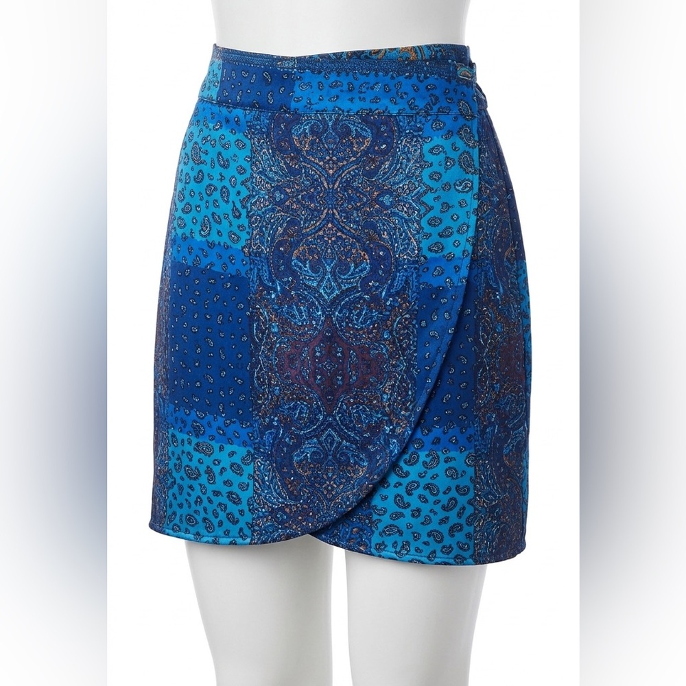 RW&CO Patchwork Paisley Wrap Mini Skirt Women’s Size 0 Blue Boho Style